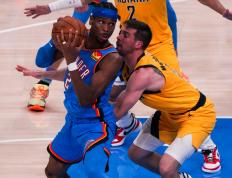 世俱杯直播-NBA季后赛雷霆队惊险逆转晋级