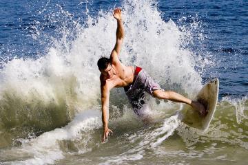 世俱杯直播-蓝鹰展翅擒雄鹰，金玟哉一夫当关定乾坤—拉齐奥欧战关键胜利背后的亚洲力量