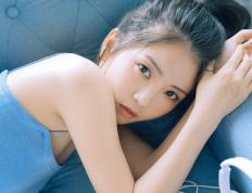 世俱杯参赛资格-夜幕下的绿茵棋局，福克斯如何一手执掌德甲争冠战的命运