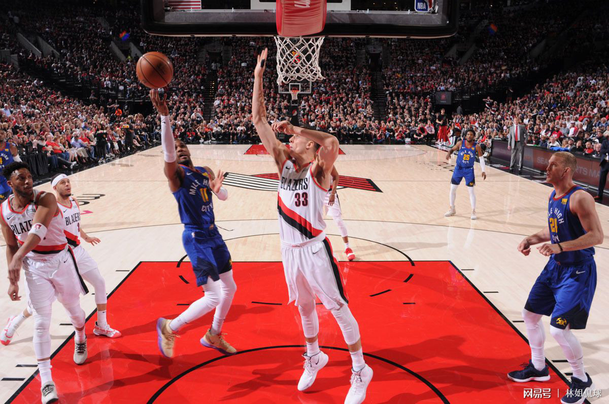 世俱杯-关于开拓者轻取尼克斯获得两连胜,利拉德砍下28分的信息