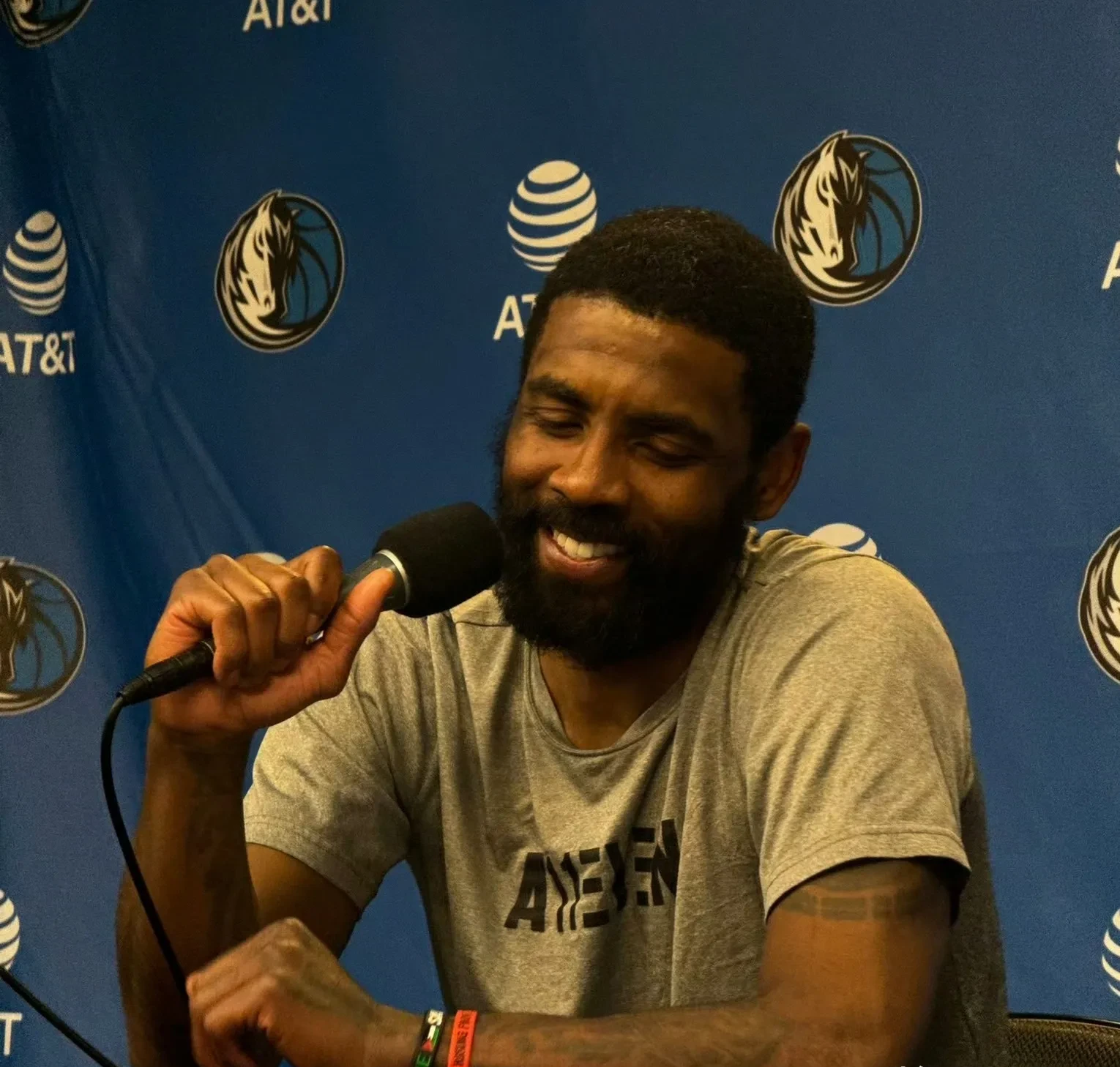 世俱杯奖金-欧文重回赛场领先户外赛：尼克斯绝地逆袭夺胜的简单介绍